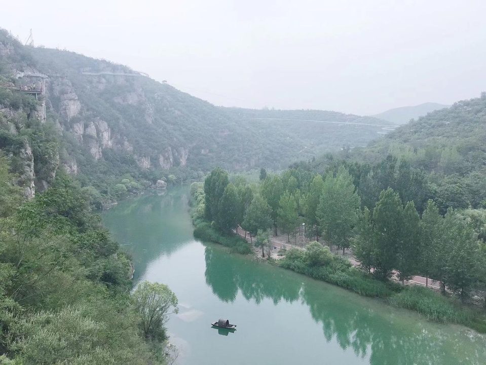 水瓶座今日偏财运详解：机遇与挑战并存的财富密码