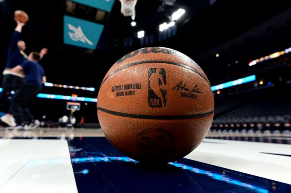 NBA今日战况：焦点赛事深度解析及未来走势预测